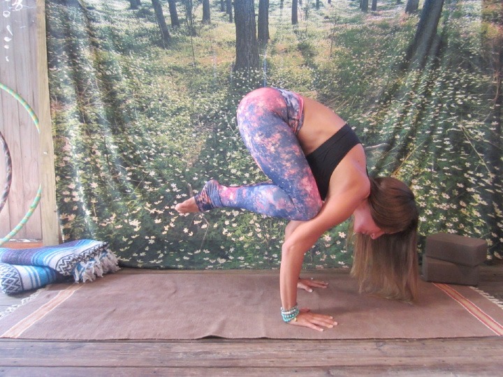 Crow-Pose-Bakasana