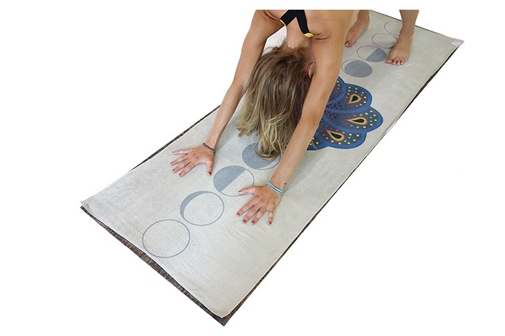 Review of the Okryna Lunar Peyote Yoga Mat + Microfiber Towel