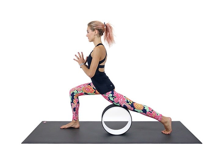 yoga-wheel-low-lunge