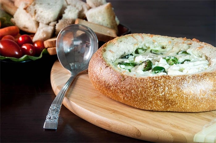 5_warm_fondue_bread_bowl_1