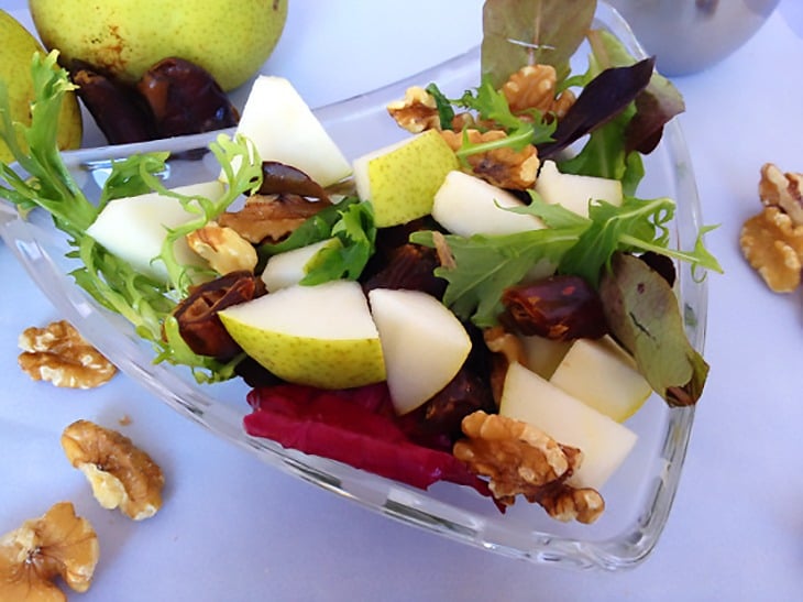 walnut_pear_salad_1