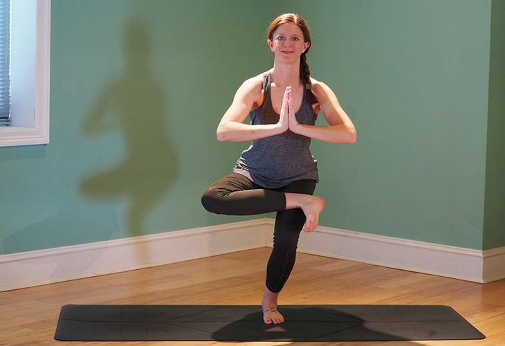 Baby grasshopper pose without holding the foot, add in some tricep taps and  stepping through to goddess pose, some shin balancing and reverse Nordic...  | By Eimear Kelly YogaFacebook