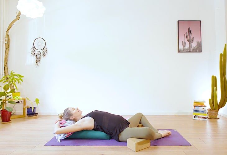 First Trimester Prenatal Yoga: 5 Poses and 5 Don'ts