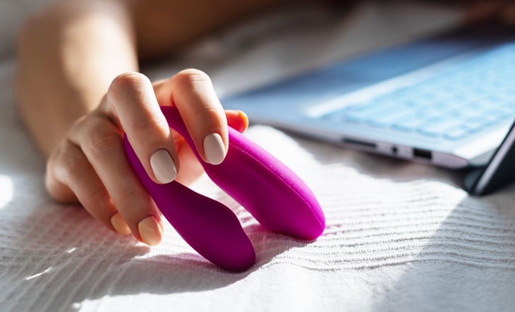 7 Vibrators on Amazon Prime That Will Give You a Blended Orgasm