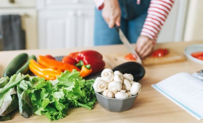 eating healthy foods